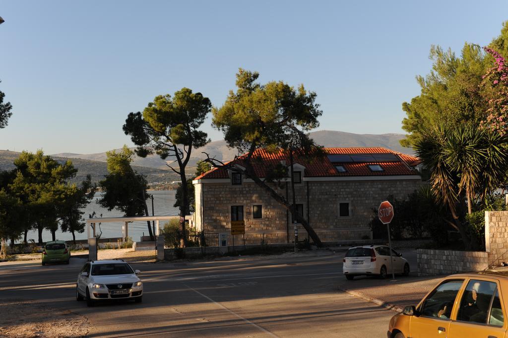 Villa Sveti Kriz Trogir Ngoại thất bức ảnh